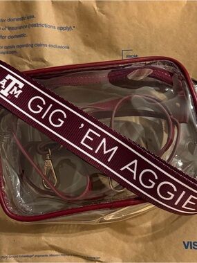 Texas A&M 'Gig 'Em Aggies' Clear Crossbody Bag - Maroon/White